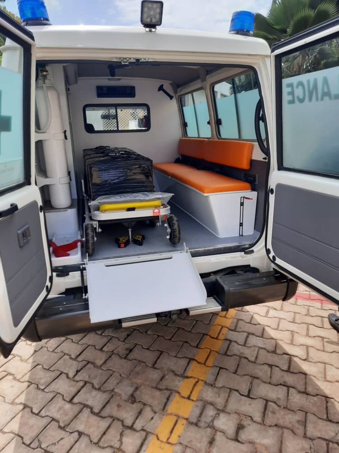 Kédougou / Covid-19 : La SGO et VIVO Energy Sénégal offrent une ambulance médicalisée au poste de santé de TENKOTO et appuient les étudiants de SABODALA.