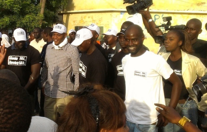 Manifestation des jeunes de l'Apr devant la gendarmerie : Mame Mbaye Niang était également de la partie.