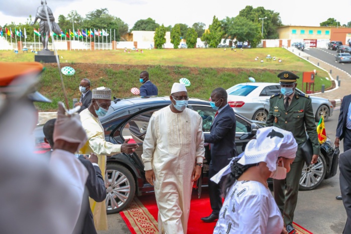 Niamey (Niger) : Ouverture de la 57ème session ordinaire de la Conférence des chefs d'État et de gouvernement de la Communauté économique des États de l'Afrique de l'Ouest (CEDEAO). Niamey (Niger) : Ouverture de la 57ème session ordinaire de la Conférence des chefs d'État et de gouvernement de la Communauté économique des États de l'Afrique de l'Ouest (CEDEAO).