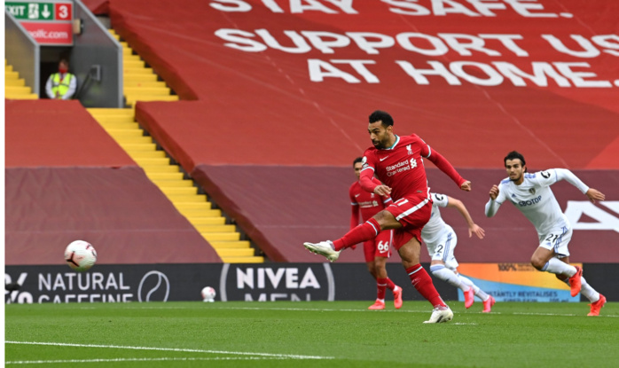 Premier League : Mohamed Salah sauve Liverpool avec un triplé contre Leeds battue (4-3).