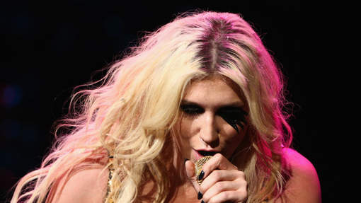 Ke$ha publie une photo de fellation
