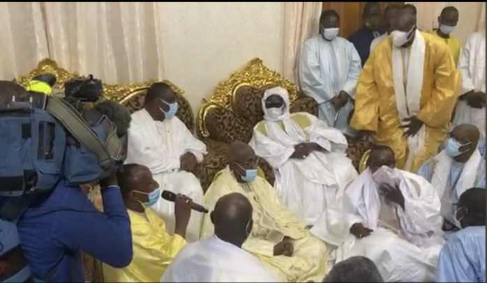 Touba : Les images de l’arrivée du président Macky Sall dans la ville sainte.