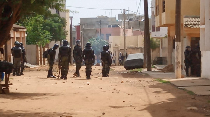 Cité Terme Sud de Ouakam : des familles s’opposent à leur déguerpissement par la Comico et affrontent les forces de l’ordre...