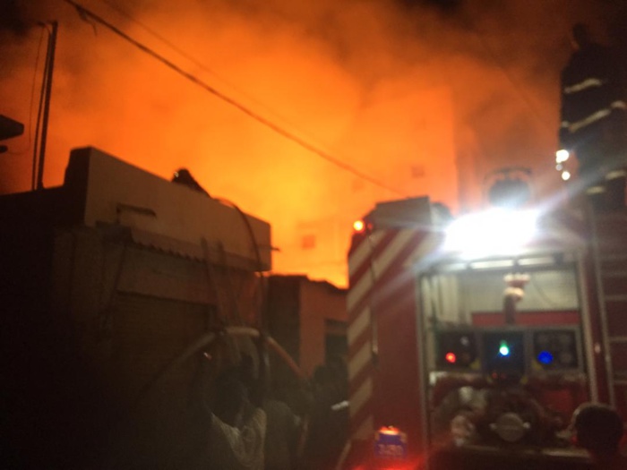 URGENT : Le parc Lambaye du centre-ville en feu... URGENT : Le parc Lambaye du centre-ville en feu...