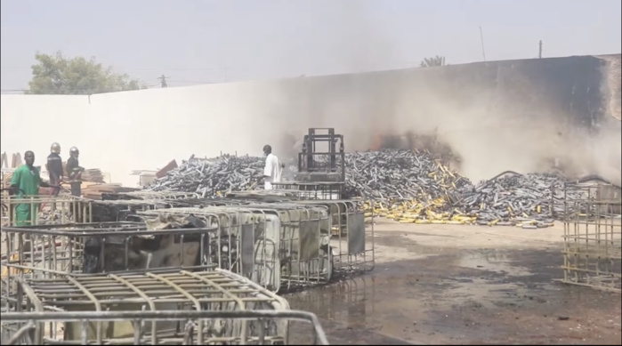 Pollution de l’air, traitements des déchets par les entreprises : L’exhorte du chef de l’État aux ministres des mines et de l’environnement Pollution de l’air, traitements des déchets par les entreprises : L’exhorte du chef de l’État aux ministres des mines et de l’environnement