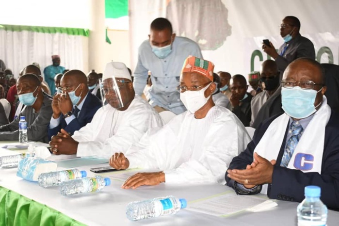 Remise des PV aux représentants des candidats : La CENI donne raison à Cellou Dalein Diallo. Remise des PV aux représentants des candidats : La CENI donne raison à Cellou Dalein Diallo.