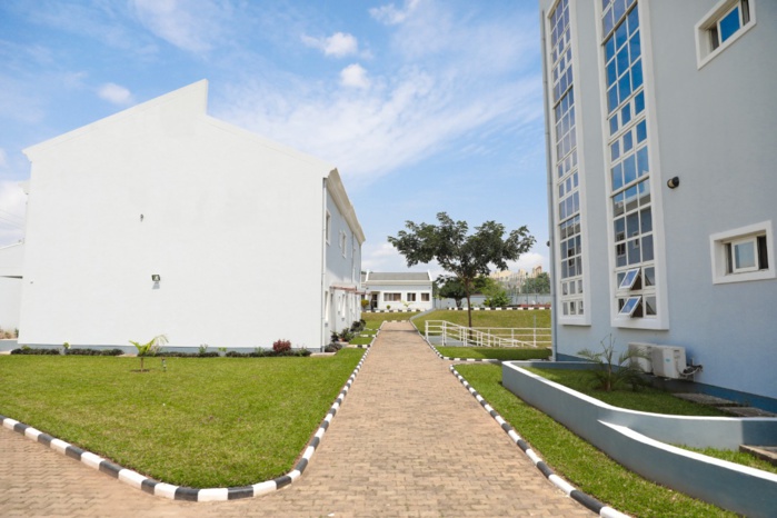 Abuja : Le président Macky Sall inaugure la nouvelle chancellerie du Sénégal au Nigeria. Abuja : Le président Macky Sall inaugure la nouvelle chancellerie du Sénégal au Nigeria.