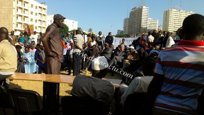 Les images de la réunion du comité directeur du Pds transposée devant le Palais de Justice de Dakar