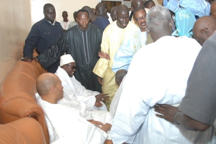 Serigne Bass Abdou Khadre reçoit par deux fois la délégation du Pds venue au nom de Me Abdoulaye Wade (PHOTOS)