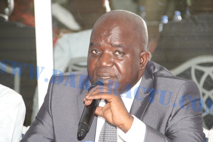 Nouveau gouvernement : Oumar Sarr (Suxali Soppi) hérite du ministère des mines et de la géologie. Nouveau gouvernement : Oumar Sarr (Suxali Soppi) hérite du ministère des mines et de la géologie.