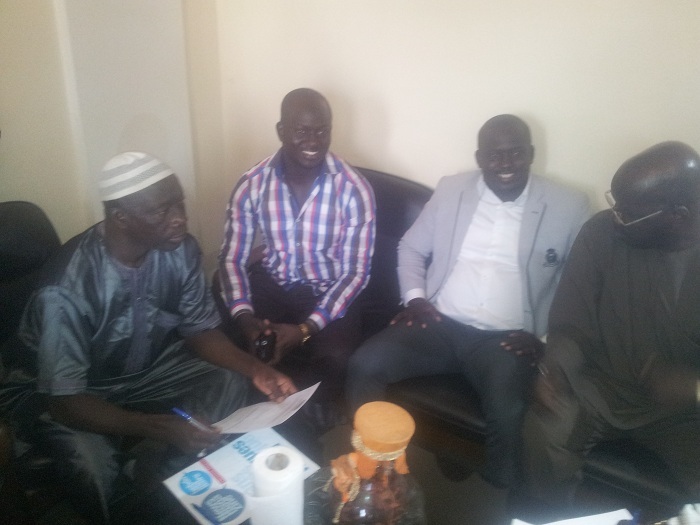 Les images de la signature du contrat entre ABC (Aziz Business Company ...