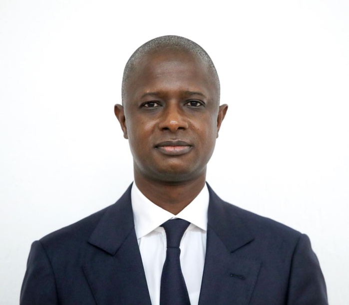 Antoine Félix Diome au sortir de son 1er conseil des ministres : « Nous avons pris la pleine mesure des obligations et nous allons les exécuter » Antoine Félix Diome au sortir de son 1er conseil des ministres : « Nous avons pris la pleine mesure des obligations et nous allons les exécuter »