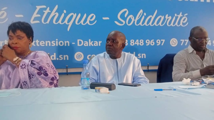 Lancement des activités du PLD : Oumar Sarr et Cie, dans la voie du "Suxali", assument leur choix de travailler avec le pouvoir. Lancement des activités du PLD : Oumar Sarr et Cie, dans la voie du "Suxali", assument leur choix de travailler avec le pouvoir.