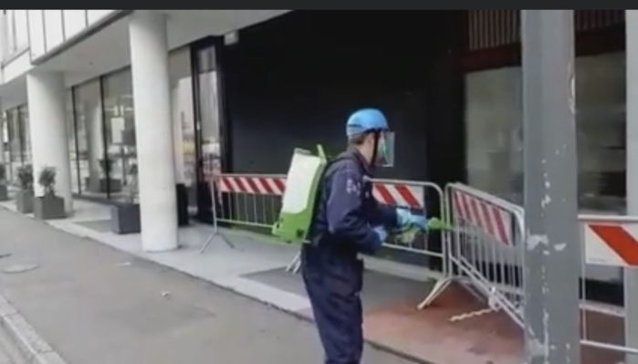 MILAN - Covid 19 : Le Consul Mamadou Lamine Diouf désinfecte le Consulat du Sénégal.