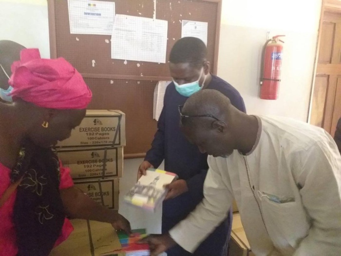 Thiadiaye / Maître Oumar Youm à ses conseillers : « Je ne suis plus dans le gouvernement certes, mais je suis toujours dans l'Apr et j'y reste... » Thiadiaye / Maître Oumar Youm à ses conseillers : « Je ne suis plus dans le gouvernement certes, mais je suis toujours dans l'Apr et j'y reste... »