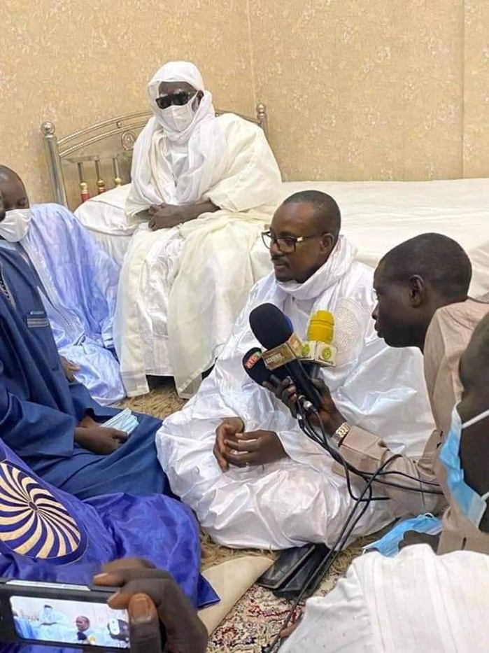 INCENDIE À TOUBA OCASS / Antoine Diome et 06 autres ministres chez le Khalife...Une enveloppe de 50 millions dégagée et une promesse de réfection du marché faite. INCENDIE À TOUBA OCASS / Antoine Diome et 06 autres ministres chez le Khalife...Une enveloppe de 50 millions dégagée et une promesse de réfection du marché faite.