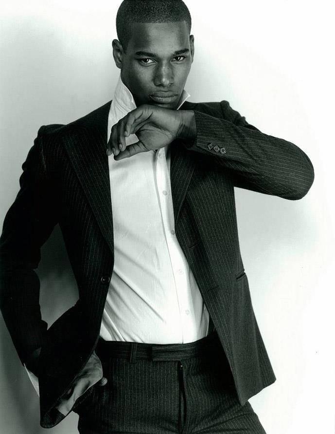 Черный парень понравился белой засранке Черный парень понравился белой засранке