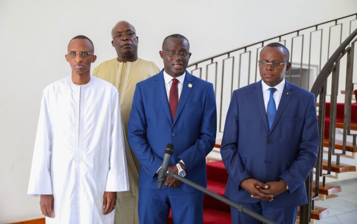 Candidature à la présidence à la CAF : Le président Macky Sall reçoit Me Augustin Senghor.