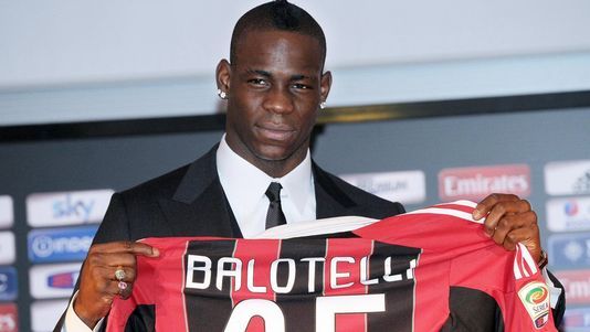 Grands d'Europe : Mario fait du Balotelli (VIDEO)