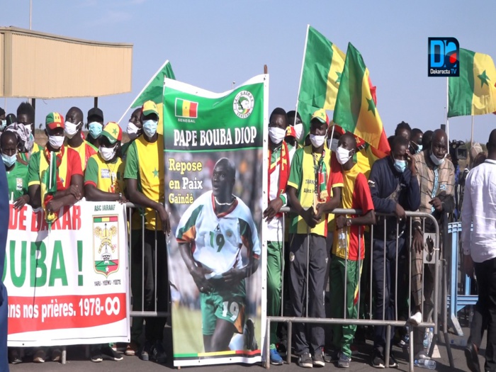 Obsèques Pape Bouba Diop / Revivez les premières images de la cérémonie : El Hadji Diouf, Fadiga, Henry, Me Augustin Senghor et le 12e Gaïndé sur place...