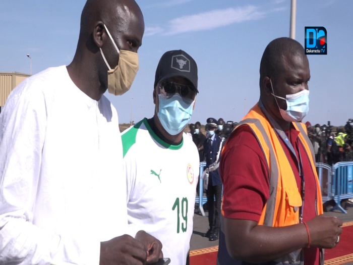 Obsèques Pape Bouba Diop / Revivez les premières images de la cérémonie : El Hadji Diouf, Fadiga, Henry, Me Augustin Senghor et le 12e Gaïndé sur place...