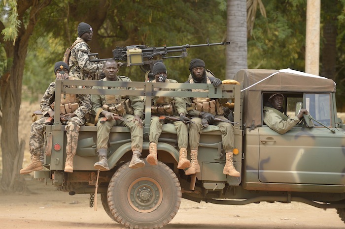 Mali : un kamikaze se fait exploser à Gao