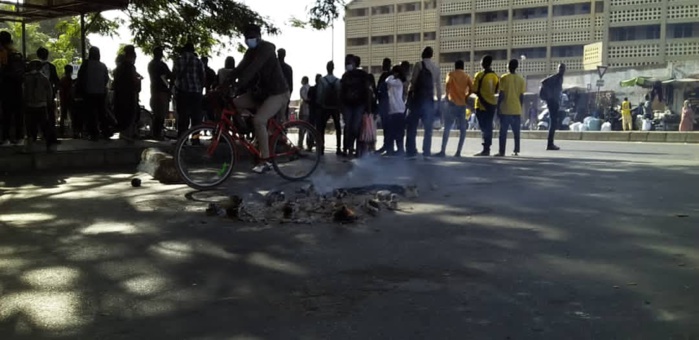 UCAD : Affrontements entre étudiants et forces de l’ordre...