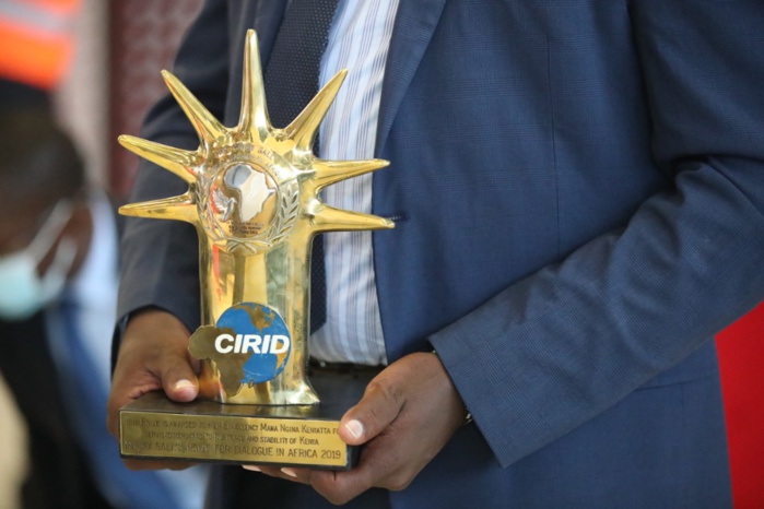 Prix Macky Sall pour le dialogue en Afrique : La lauréate de 2019, "Mama Ngina" Kenyatta honorée à Dakar. Prix Macky Sall pour le dialogue en Afrique : La lauréate de 2019, "Mama Ngina" Kenyatta honorée à Dakar.