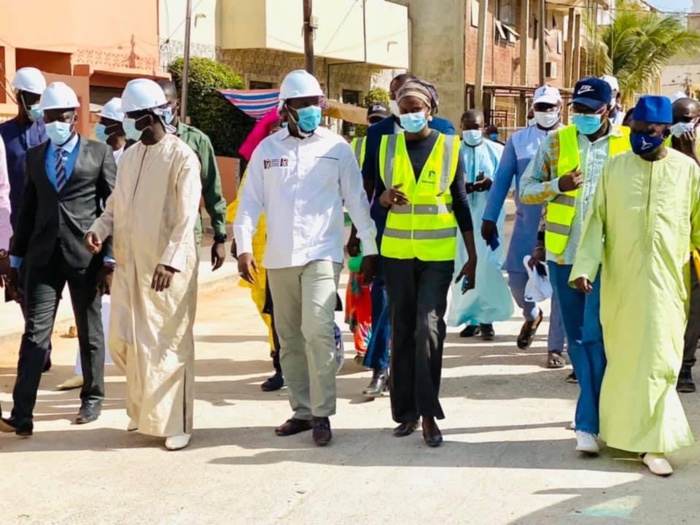 Commune de Yoff : Le ministre Samba Ndiobène Ka satisfait de l'état d'exécution des travaux d'infrastructures. Commune de Yoff : Le ministre Samba Ndiobène Ka satisfait de l'état d'exécution des travaux d'infrastructures.