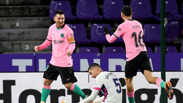 Football : 644 buts avec Barcelone pour Messi, qui bat le record de Pelé. Football : 644 buts avec Barcelone pour Messi, qui bat le record de Pelé.