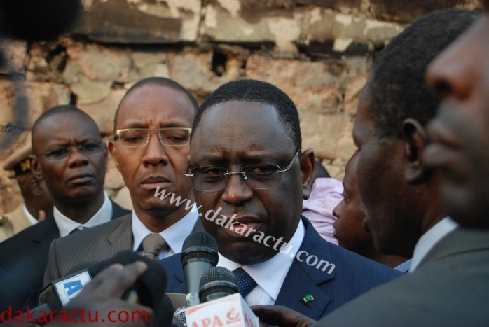 Les images de l'arrivée du Président de la République, Macky Sall avec le Premier Ministre sur les lieux de l'incendie