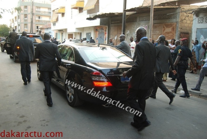 Les images de l'arrivée du Président de la République, Macky Sall avec le Premier Ministre sur les lieux de l'incendie