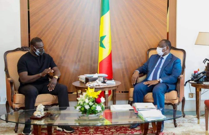 Audience : L’acteur franco-sénégalais Omar Sy reçu par le président Macky Sall. Audience : L’acteur franco-sénégalais Omar Sy reçu par le président Macky Sall.