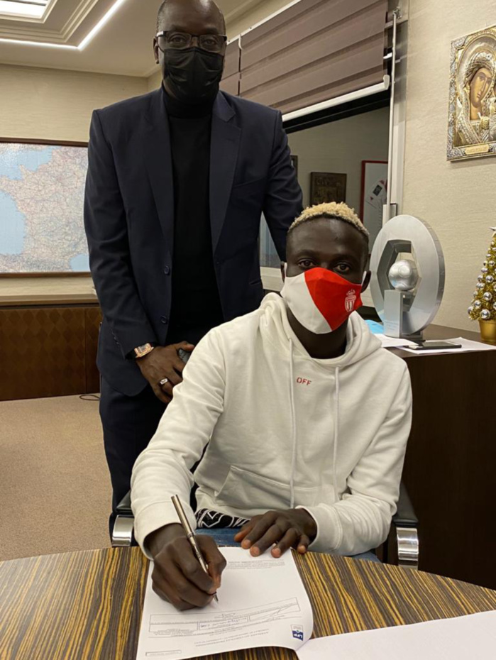 Officiel : Krépin Diatta débarque à l'As Monaco pour 16 millions d'euros. Officiel : Krépin Diatta débarque à l'As Monaco pour 16 millions d'euros.