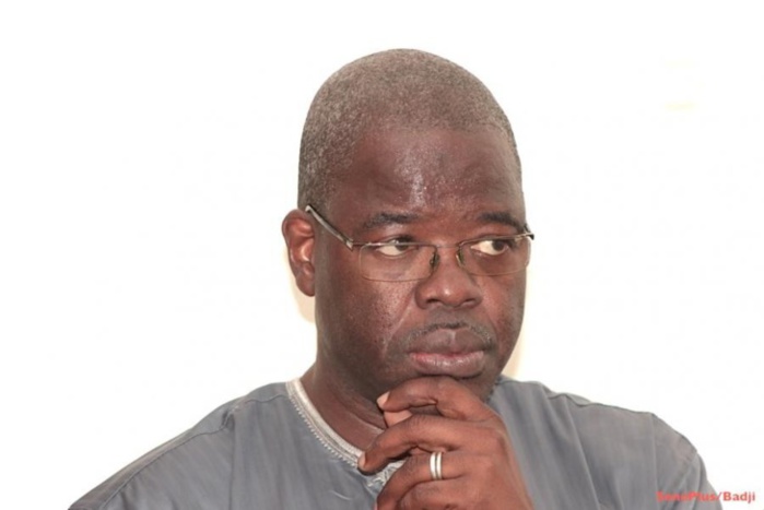 Tidiane Kassé peiné, témoigne sur Jean Meïssa : « Le Sénégal a perdu un journaliste très rigoureux... On s'est connu à Walf en 1987... Il était très humble et très cultivé » Tidiane Kassé peiné, témoigne sur Jean Meïssa : « Le Sénégal a perdu un journaliste très rigoureux... On s'est connu à Walf en 1987... Il était très humble et très cultivé »