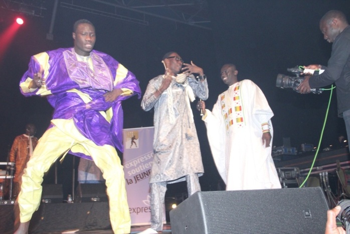 Les images du "Grand Bégué" de Pape Diouf au Zénith de Paris