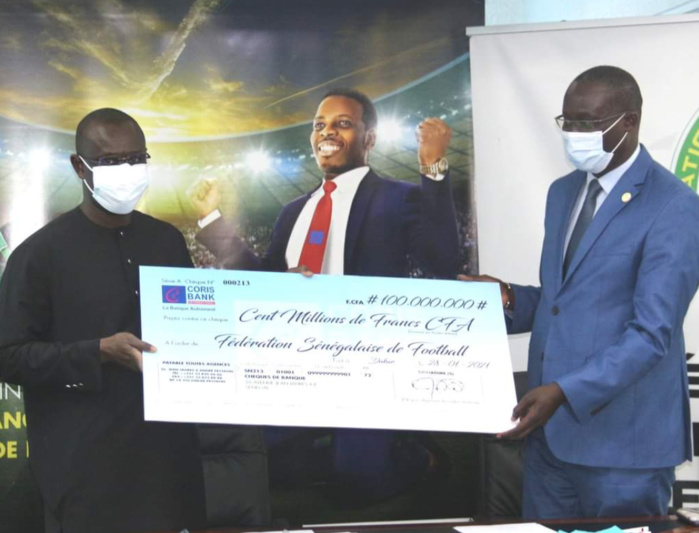 Partenariat / Football : La fédération Sénégalaise et Coris Bank ensemble pour 100 millions FCFA. Partenariat / Football : La fédération Sénégalaise et Coris Bank ensemble pour 100 millions FCFA.