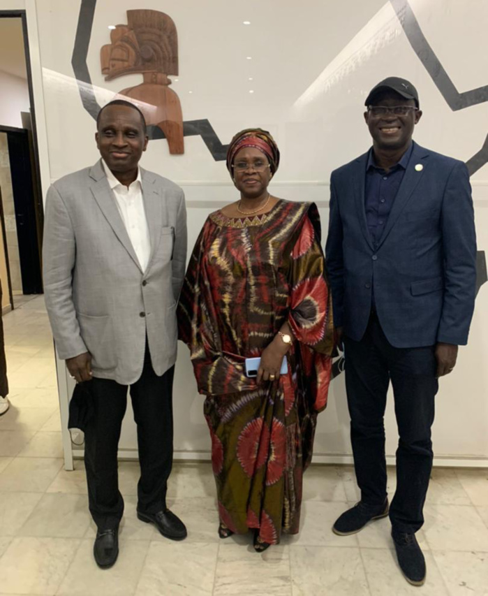 Présidence CAF : Augustin Senghor en tournée à Conakry, prochaine étape le Maroc ... Présidence CAF : Augustin Senghor en tournée à Conakry, prochaine étape le Maroc ...