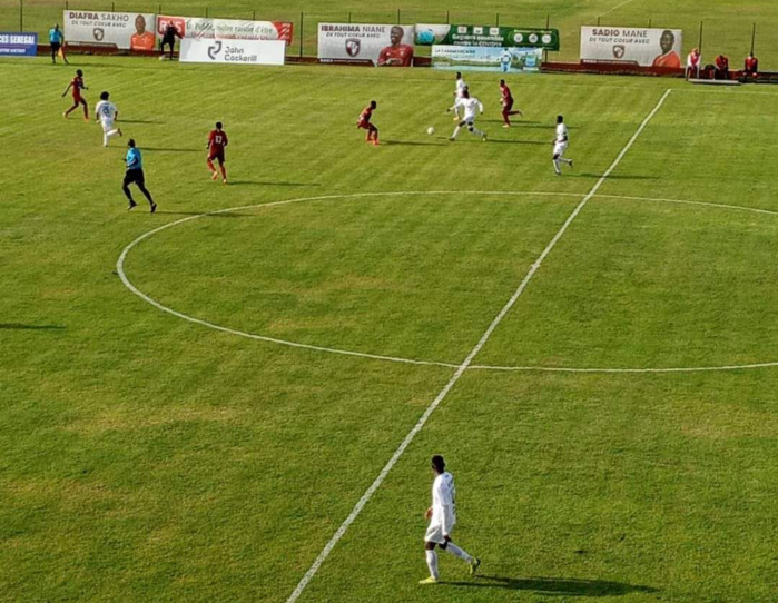9ème journée Ligue 1 / Les résultats complets : Génération Foot renverse le Jaraaf, les Diambars en tête... 9ème journée Ligue 1 / Les résultats complets : Génération Foot renverse le Jaraaf, les Diambars en tête...