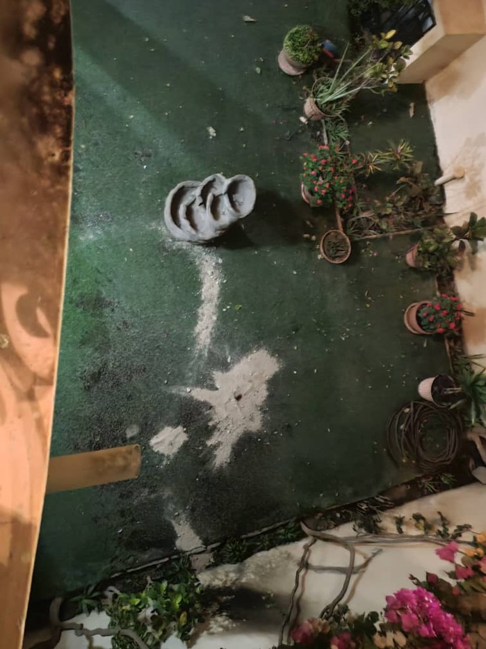 Rufisque : Le domicile de l'honorable député Seydou Diouf vandalisé par des individus encagoulés. Rufisque : Le domicile de l'honorable député Seydou Diouf vandalisé par des individus encagoulés.