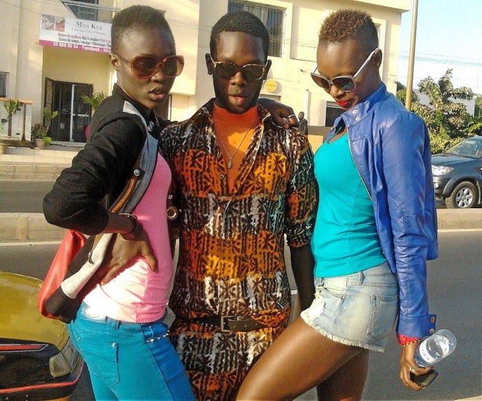 Les mannequins Mor Pro, Fleur Mbaye et Sacha Kara en toute complicité