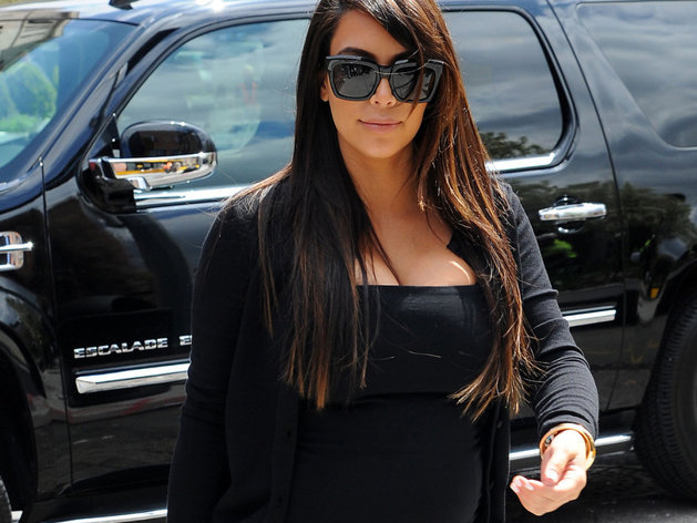 Kim Kardashian ne peut pas s’empêcher de manger
