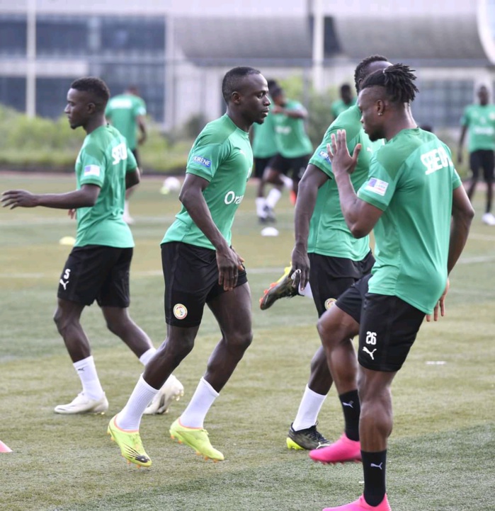 Éliminatoires CAN 2022 : Deuxième galop d’entrainement des Lions à Brazzaville, le groupe au complet… (Photos) Éliminatoires CAN 2022 : Deuxième galop d’entrainement des Lions à Brazzaville, le groupe au complet… (Photos)