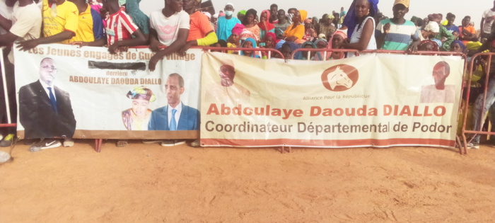 Rassemblement et mobilisation : Podor manifeste sa solidarité à Macky Sall. Rassemblement et mobilisation : Podor manifeste sa solidarité à Macky Sall.