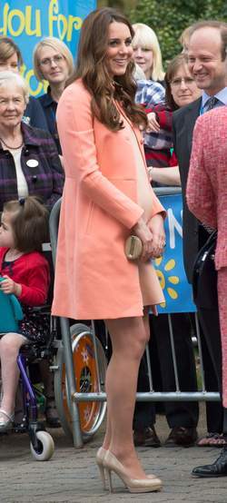 Kate Middleton élue "femme enceinte la mieux habillée"