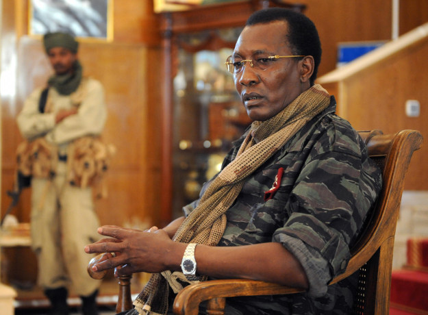 TCHAD : Quand Déby traque, emprisonne et exécute des Tchadiens au nom du Sénégal et des Chambres Africaines