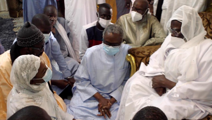 LE REVOCAP À TOUBA / Abou Diallo invite le Khalife des Mourides à revenir à Dakar pour une prière du vendredi afin d'apaiser davantage les cœurs. LE REVOCAP À TOUBA / Abou Diallo invite le Khalife des Mourides à revenir à Dakar pour une prière du vendredi afin d'apaiser davantage les cœurs.