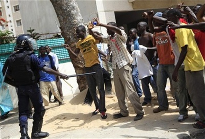 Vive tension à Thiaroye Kao : Des jeunes armés, « bloquent » les travaux de clôture des bassins de rétention