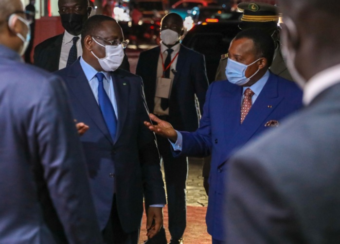 Congo Brazzaville : Le président Macky Sall accueilli par son homologue Denis Sassou Nguesso. Congo Brazzaville : Le président Macky Sall accueilli par son homologue Denis Sassou Nguesso.