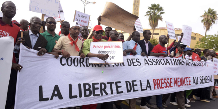Classement liberté de la presse 2021 : le saccage de « Les Échos », les atteintes à la liberté de la presse et l’intimidation des médias font perdre deux places au Sénégal.